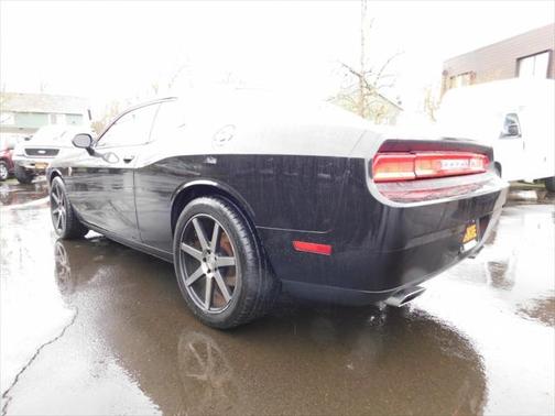 2011 Dodge Challenger Base