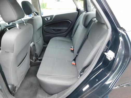 Shadow Black 2016 Ford Fiesta SE