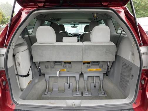 2014 Toyota Sienna LE