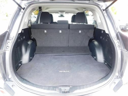 2018 Toyota RAV4 Hybrid LE