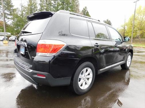 2013 Toyota Highlander SE