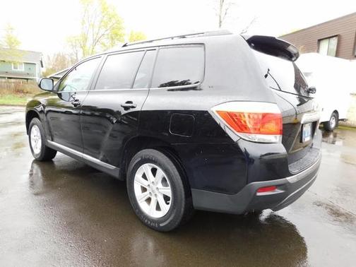 2013 Toyota Highlander SE