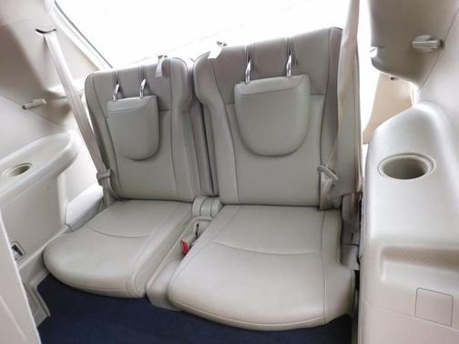 2013 Toyota Highlander SE