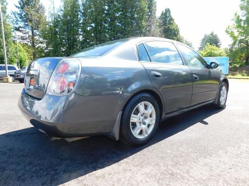 Gray 2006 Nissan Altima 2.5 S
