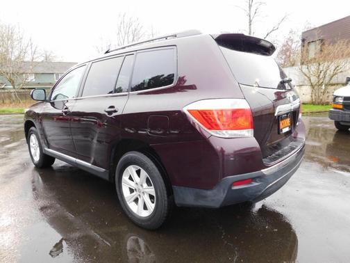 2013 Toyota Highlander SE