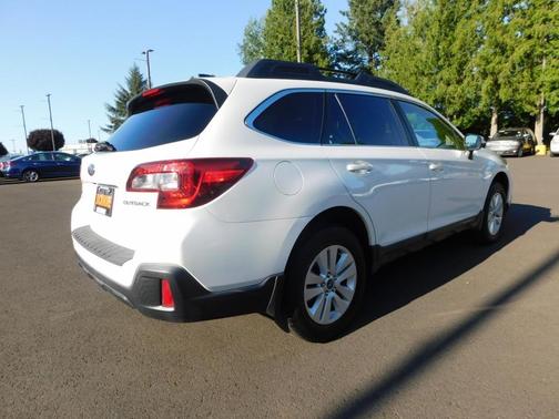 2018 Subaru Outback 2.5i Premium