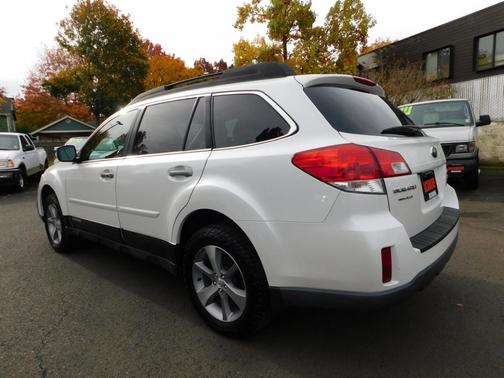 2014 Subaru Outback 3.6R Limited