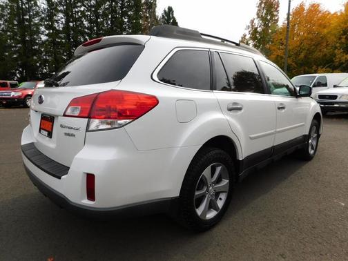 2014 Subaru Outback 3.6R Limited