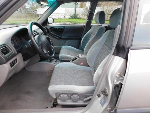 1999 Subaru Forester L