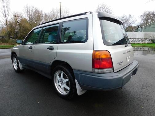 1999 Subaru Forester L