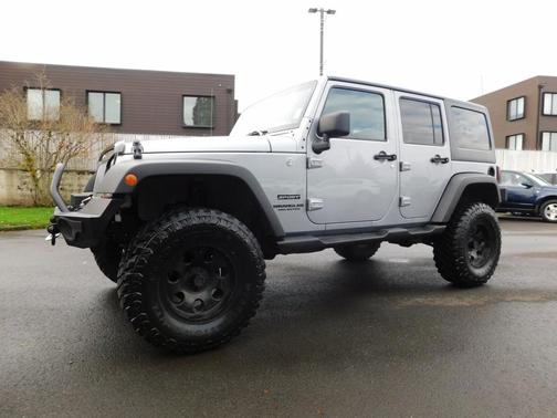 2013 Jeep Wrangler Unlimited Sport