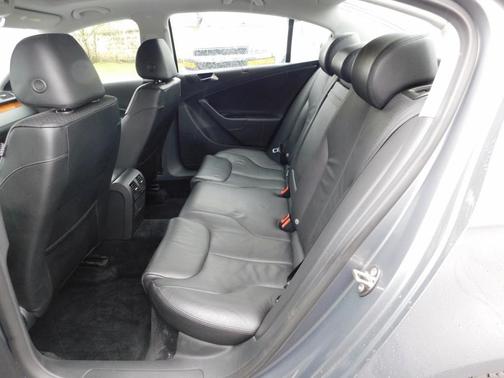 2008 Volkswagen Passat Lux