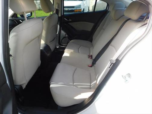 2014 Mazda Mazda3 i Sport