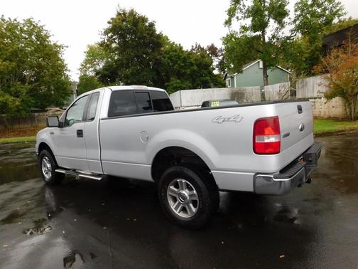 Silver Clearcoat Metallic 2006 Ford F-150 XLT