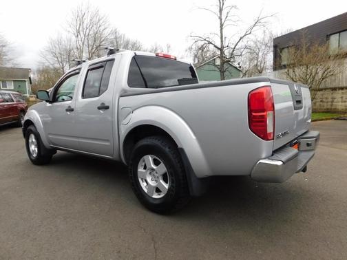 2006 Nissan Frontier SE Crew Cab