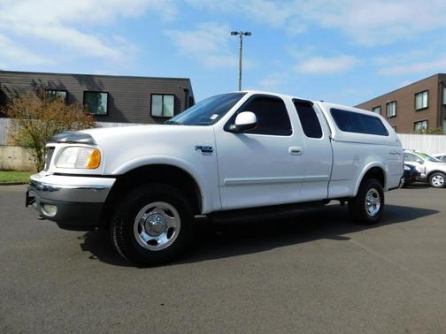 2001 Ford F-150 XLT