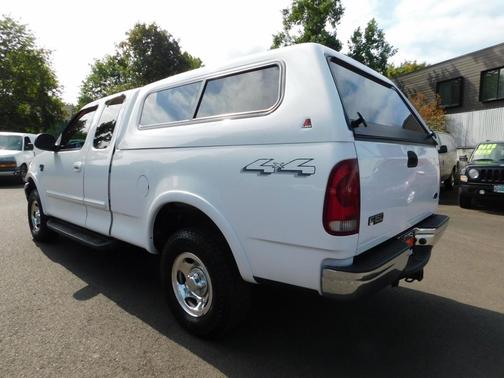 2001 Ford F-150 XLT