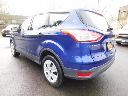 2016 Ford Escape S