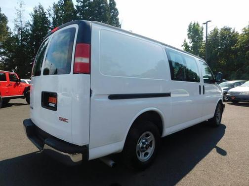 2003 GMC Savana 1500 Base