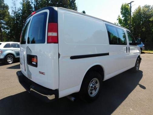 2003 GMC Savana 1500 Base