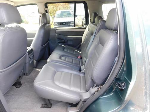 2003 Ford Explorer Sport XLT