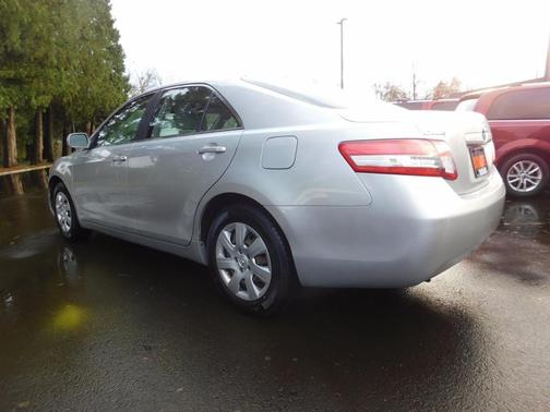 2010 Toyota Camry LE