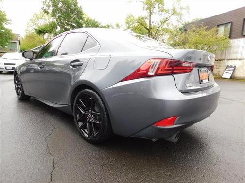 2015 Lexus IS 250 Crafted Line