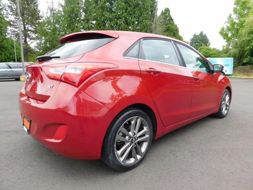 Scarlet Red Pearl 2016 Hyundai Elantra GT Base