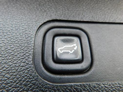 2014 Chevrolet Suburban 1500 LTZ