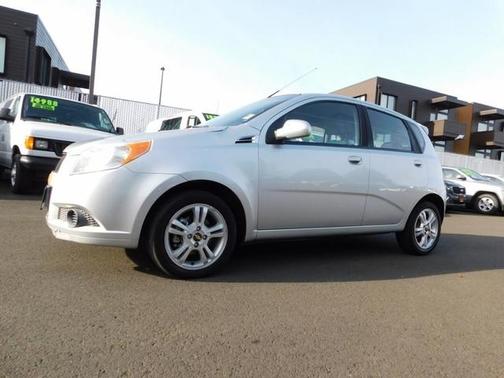 2011 Chevrolet Aveo 5 LT