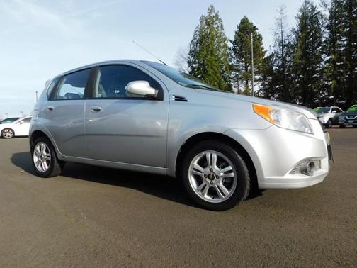 2011 Chevrolet Aveo 5 LT