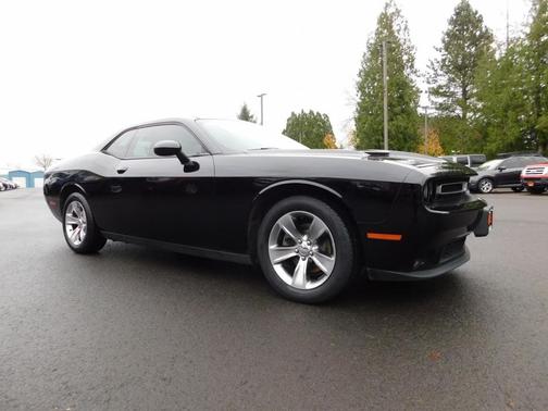 2015 Dodge Challenger SXT
