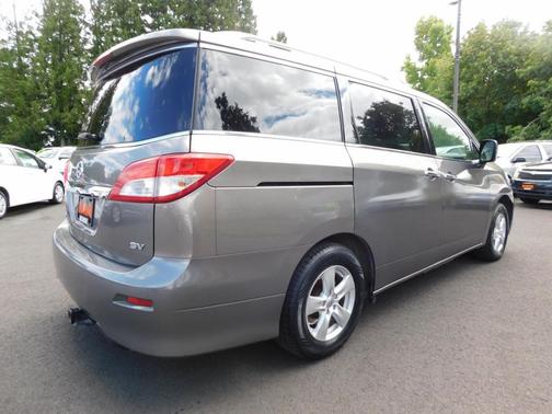2016 Nissan Quest SV