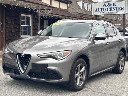 Stromboli Gray Metallic 2018 Alfa Romeo Stelvio Base