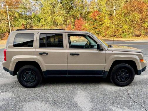2016 Jeep Patriot Sport