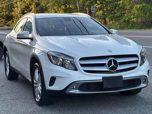 Cirrus White 2015 Mercedes-Benz GLA-Class 4MATIC