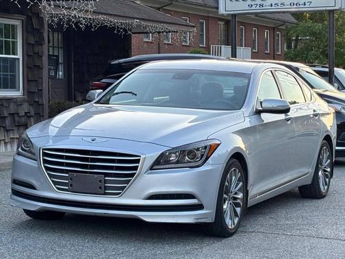 Santiago Silver 2015 Hyundai Genesis 3.8