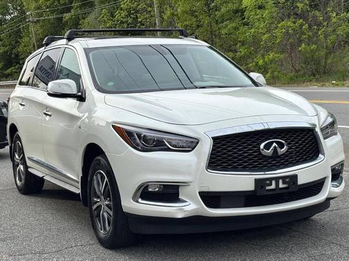 Majestic White 2017 INFINITI QX60 Base