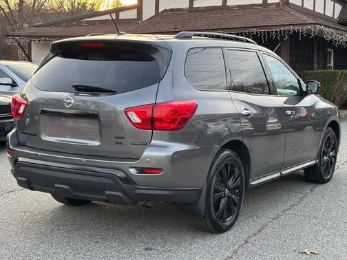 Charcoal 2018 Nissan Pathfinder SL