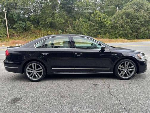 2017 Volkswagen Passat 1.8T R-Line w/Comfort