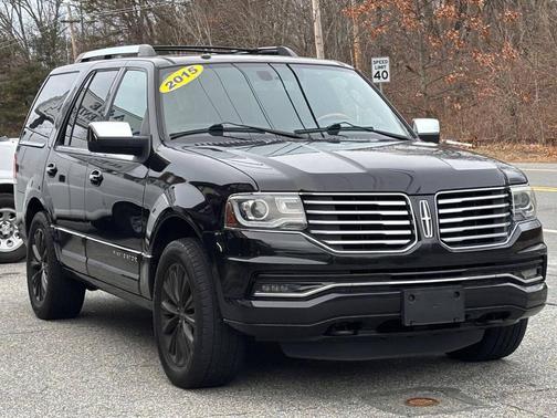 2015 Lincoln Navigator Base