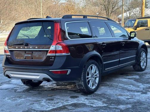 2016 Volvo XC70 T5 Platinum