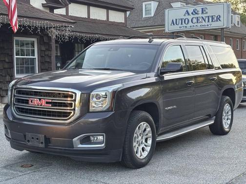 Gray 2015 GMC Yukon SLT