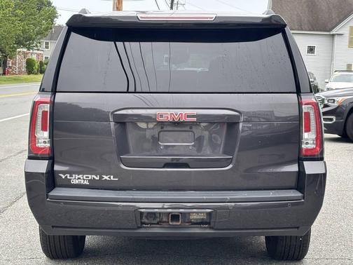 Gray 2015 GMC Yukon SLT