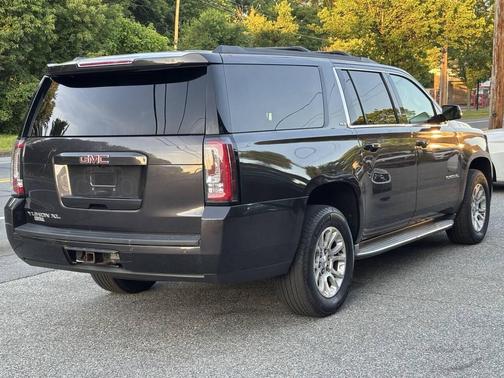Gray 2015 GMC Yukon SLT