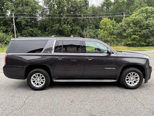 Gray 2015 GMC Yukon SLT