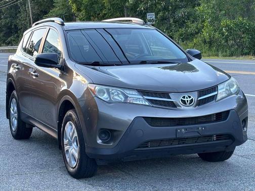 Magnetic Gray Metallic 2015 Toyota RAV4 LE