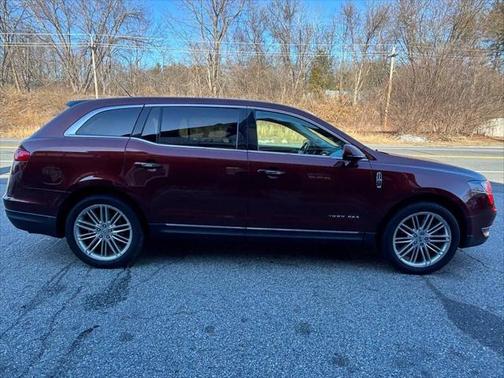 2016 Lincoln MKT EcoBoost