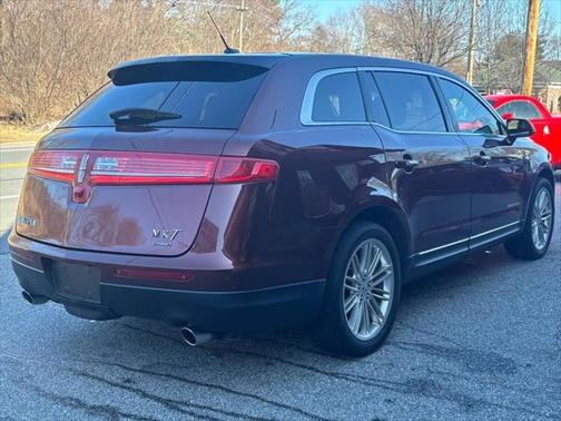 2016 Lincoln MKT EcoBoost