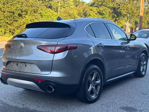 2018 Alfa Romeo Stelvio Base